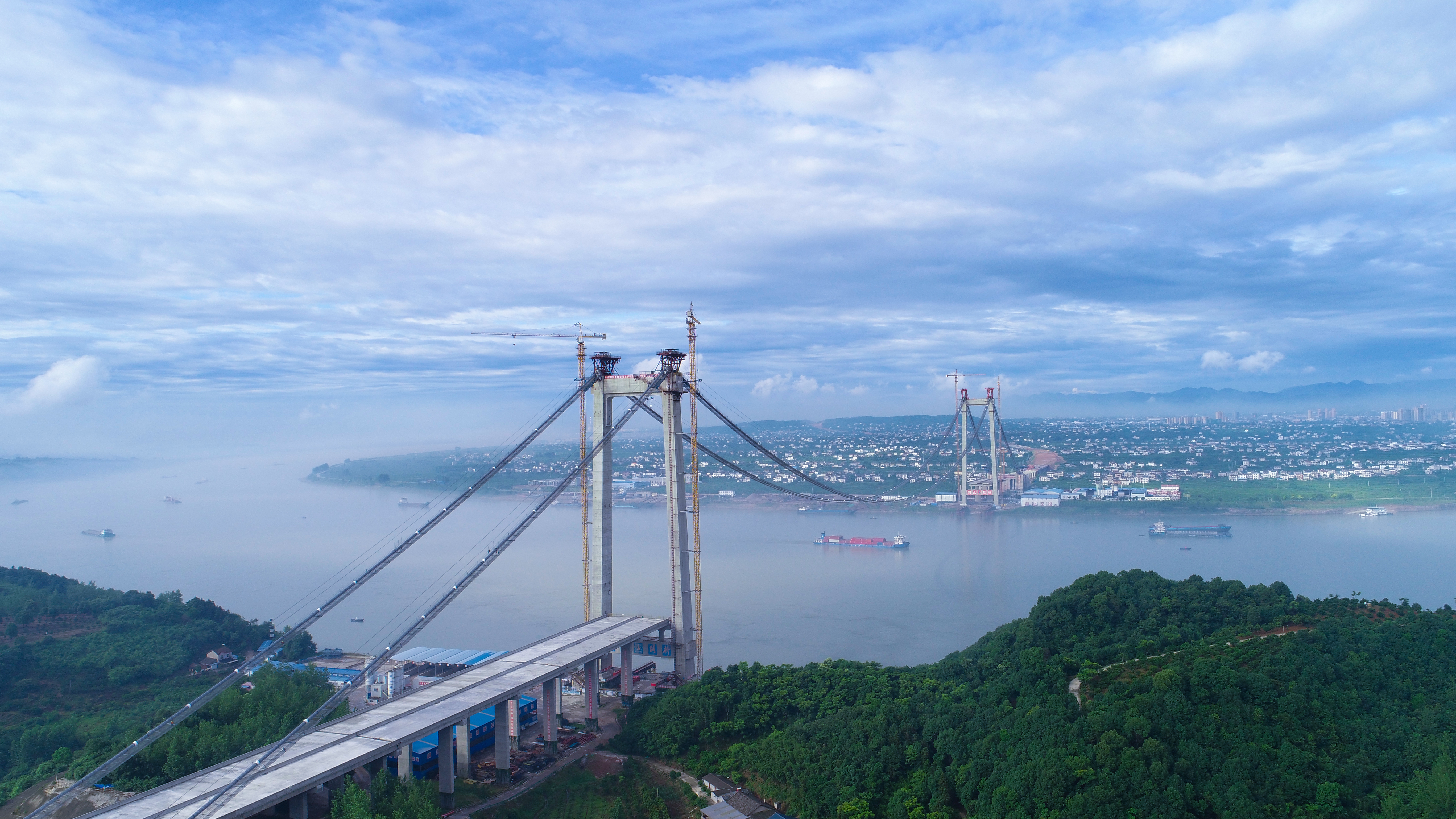 湖北白洋長(zhǎng)江公路大橋