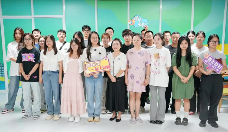 減壓賦能 | “蜀青匯·青年Yeah?！保ňd陽片區(qū)示范點）帶你一起放飛心靈